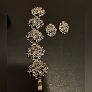 Elegant Silver Jewelry Set